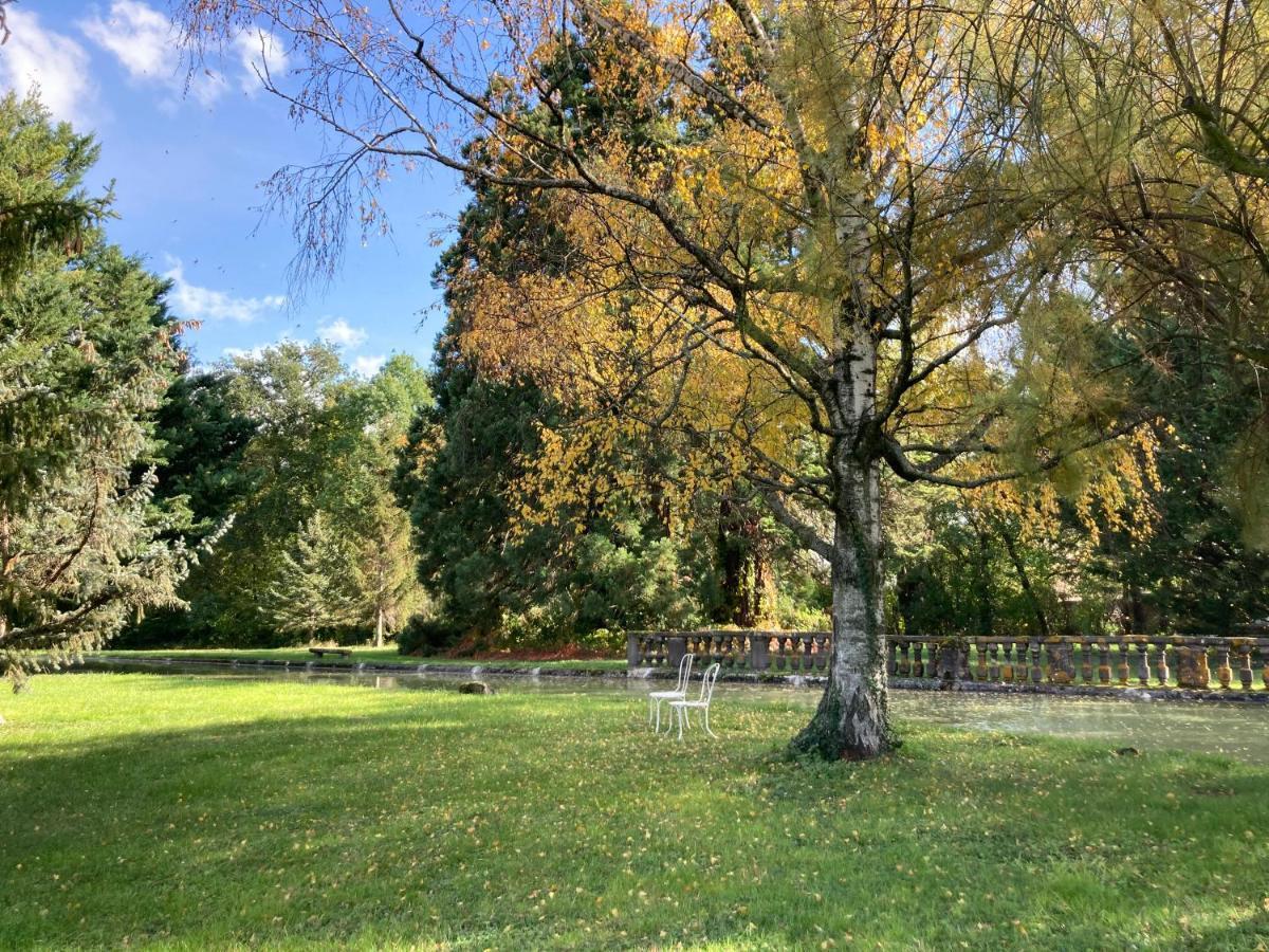 La Sauvetat Domaine De Chalaniat住宿加早餐旅馆 外观 照片